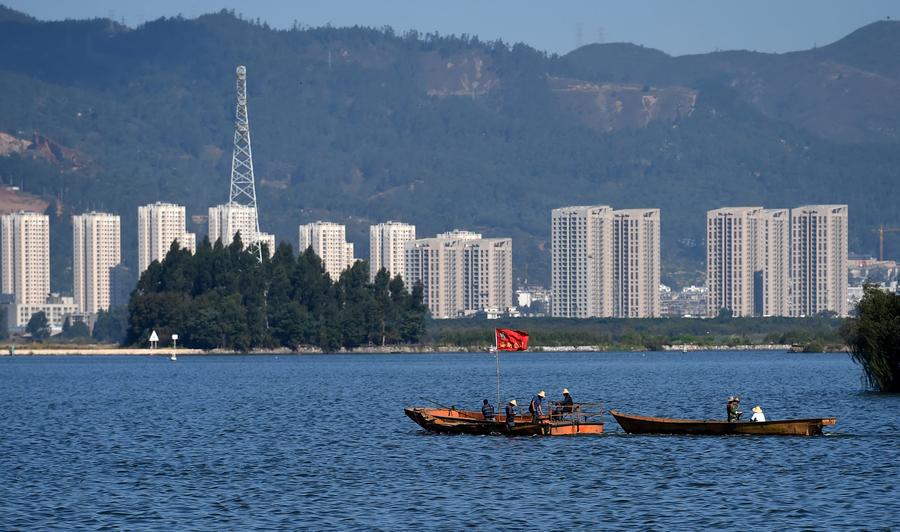 （治國理政新實(shí)踐）奮力鑄就大國民生改善新篇章——黨的十八大以來民生保障啟示