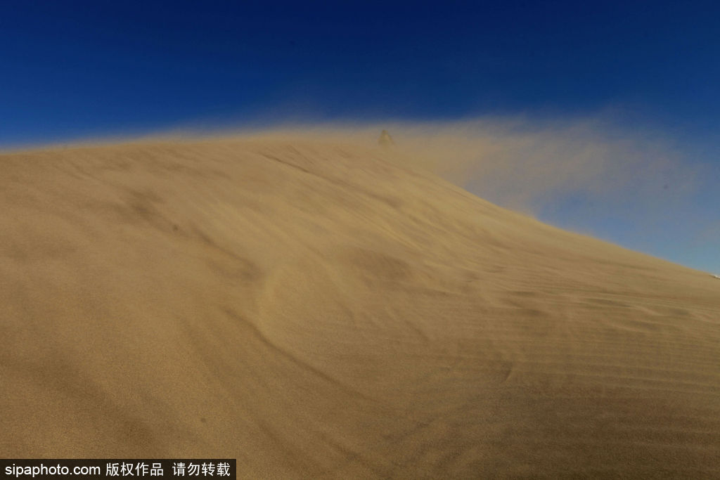 雄關(guān)漫道大漠狂風(fēng) 盤點全球令人窒息的沙漠美景