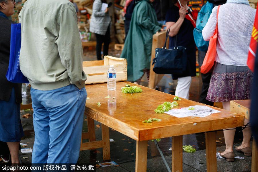 歐洲毒雞蛋丑聞之際 法國“農(nóng)夫市集”直銷蔬果搶購一空