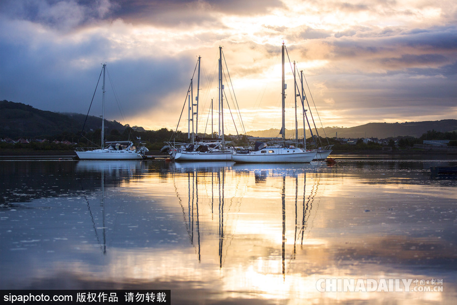 英國康威河日出美景 天光云影的“平行世界”