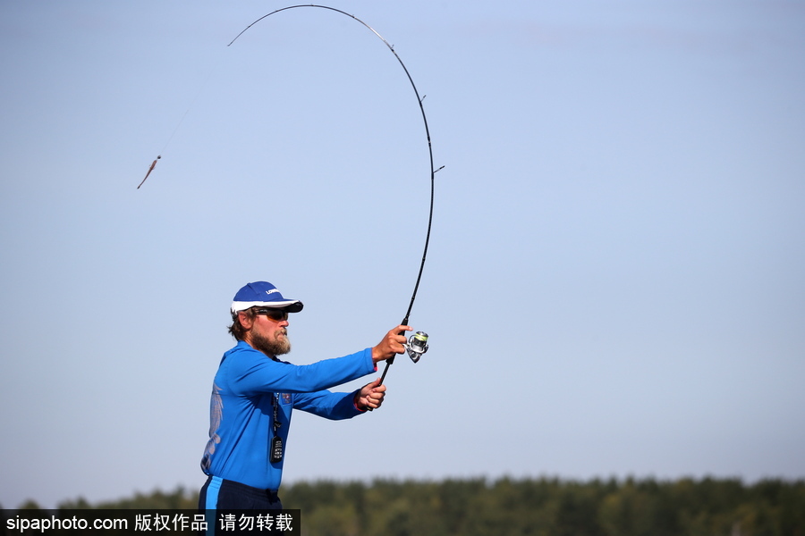 俄羅斯舉行漁船錦標賽 伏爾加河上開展捕魚競技