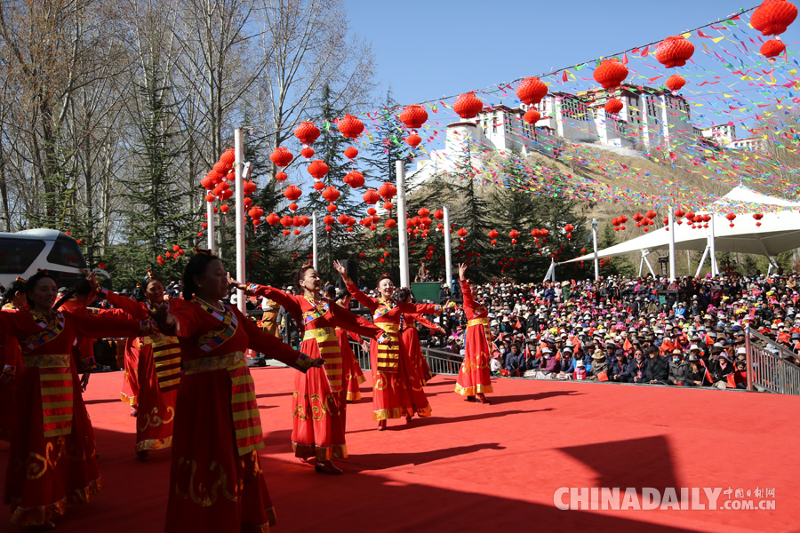 西藏各族各界隆重慶祝“百萬農(nóng)奴解放紀念日”