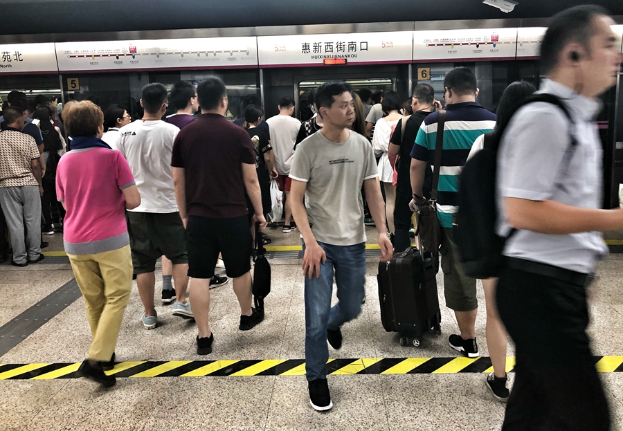 地鐵5號線開往天通苑北方向車門故障 部分列車晚點