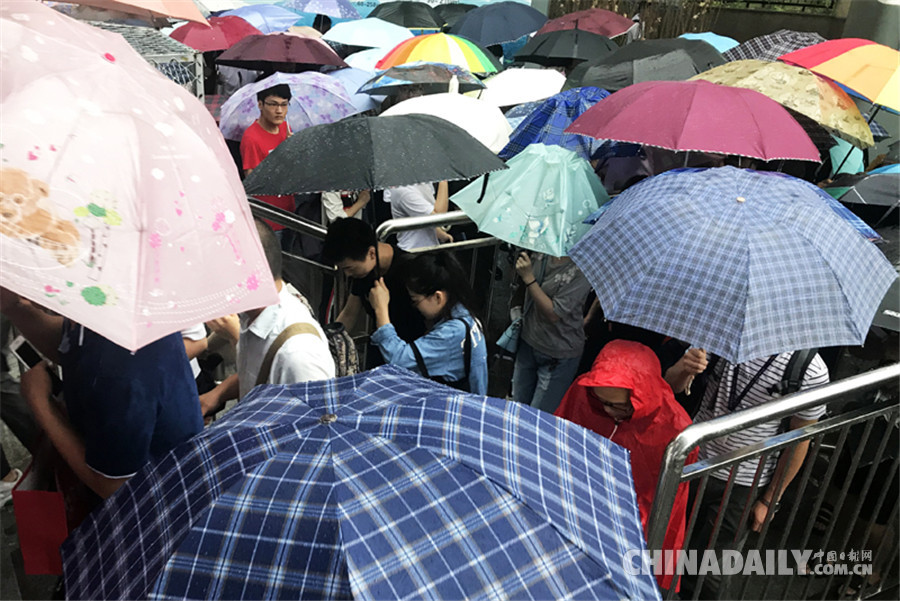 北京啟動暴雨及洪水預(yù)警